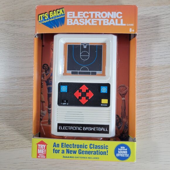 2016 Mattel Basic Fun Electronic Basketball Handheld Game Classic Retro NEW - Picture 1 of 3